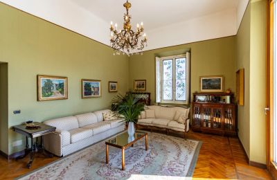 Historic Villa for sale Longone al Segrino, Lombardy, Photo 15/37