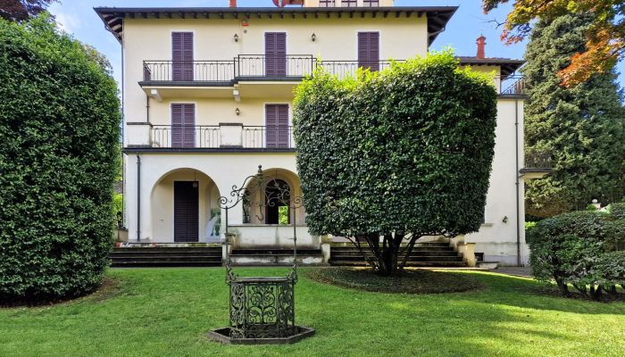 Historic Villa for sale 28838 Stresa, Piemont,  Italy