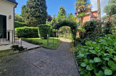 Historic Villa for sale 28838 Stresa, Piemont, Photo 37/45