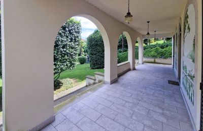 Historic Villa for sale 28838 Stresa, Piemont, Photo 3/45