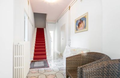 Historic Villa for sale 28838 Stresa, Piemont, Entrance Hall
