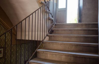 Historic Villa for sale Bosia, Via Rutte  2, Piemont, Staircase
