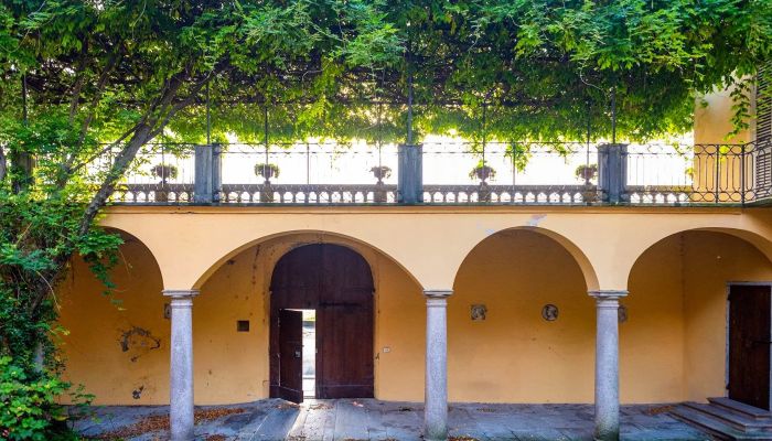 Historic Villa for sale Belgirate, Piemont,  Italy