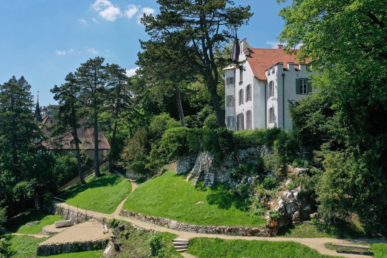 Photos Swiss architectural gem near the Alps: Jägerstein Mansion