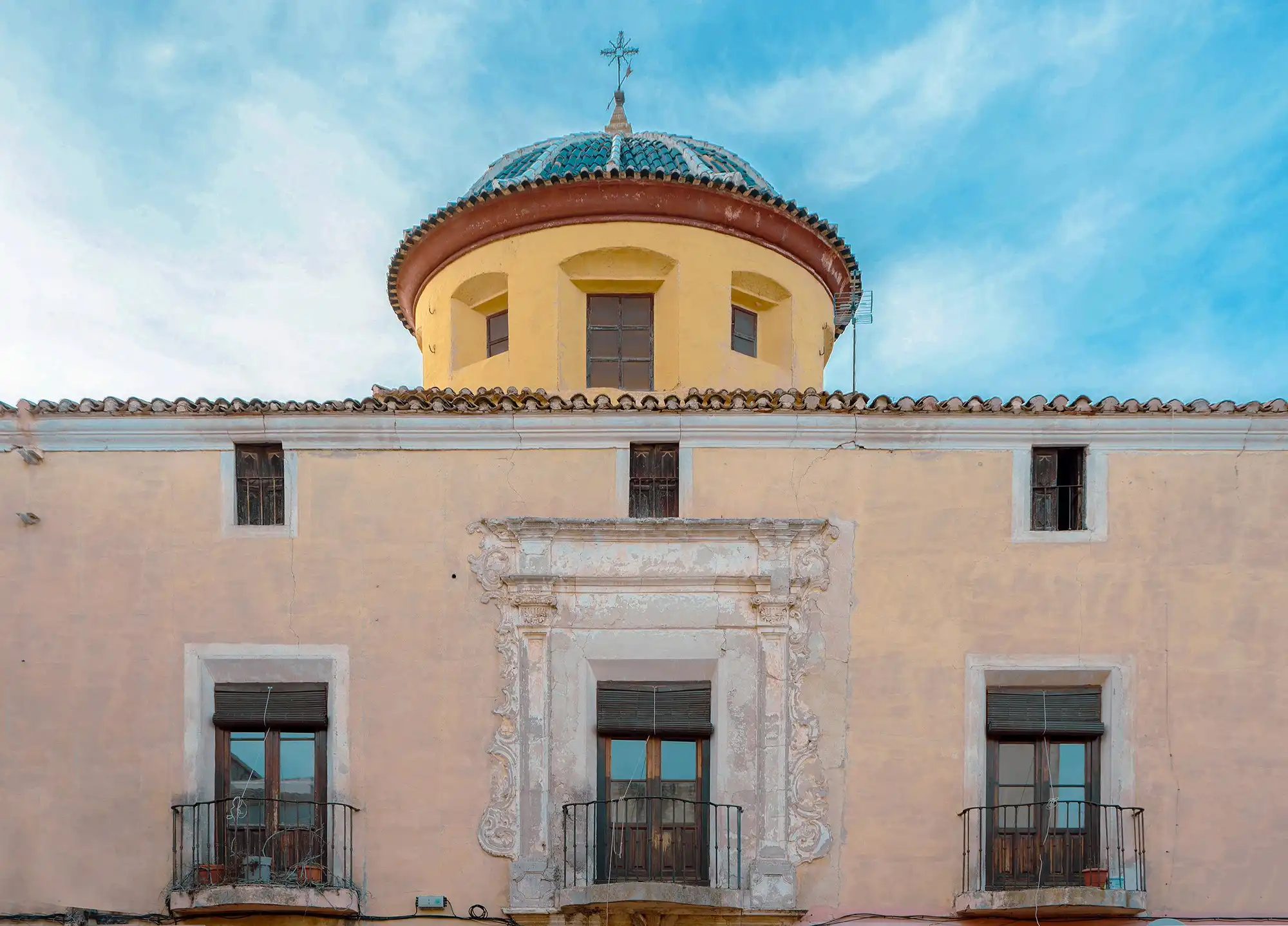 Billeder Prægtigt bypalæ til salg i Chinchilla de Montearagón uden mæglergebyr