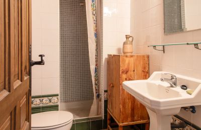 City palace for sale Chinchilla de Monte-Aragón, Calle Doctor Daudén  2, Castile-La Mancha, attic bathroom