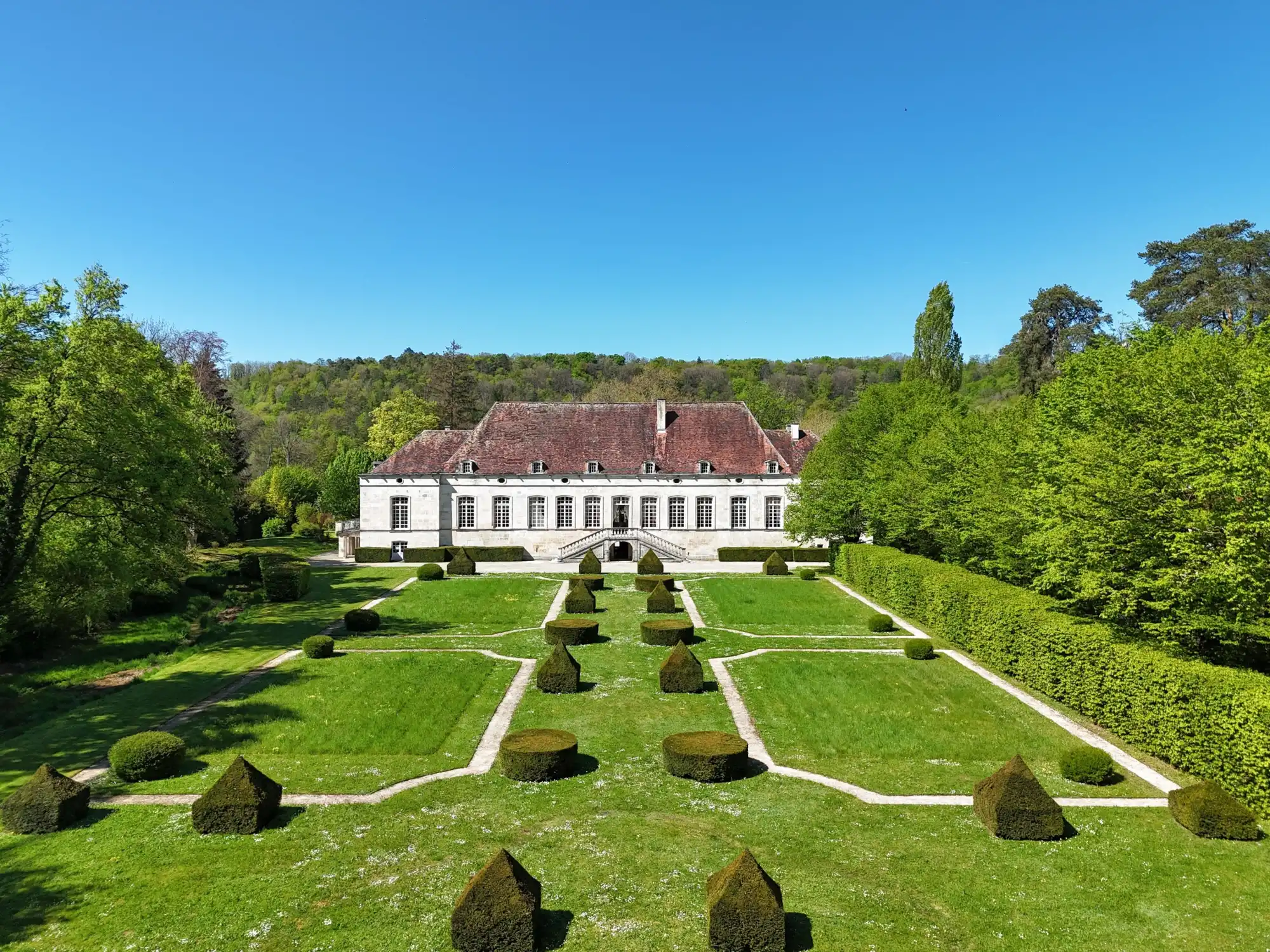 Photos Baroquer manor near Chaumont - 12,35 acres baroque garden, Haute-Marne