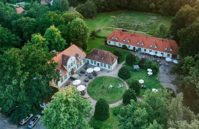 Castle for sale Neustadt-Glewe, Mecklenburg-West Pomerania, Drone view