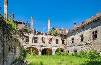 Castle for sale Vršovice, Zámek Vršovice, Ústecký kraj, Photo 6/35