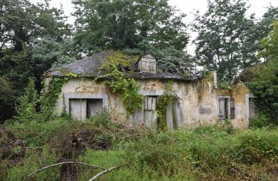 Castle for sale Pontacq, New Aquitaine, Outbuilding