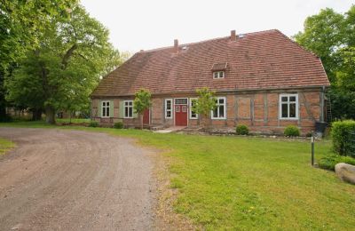 Manor House for sale 17153 Markow, Markower Str. 6, Mecklenburg-West Pomerania, Front view