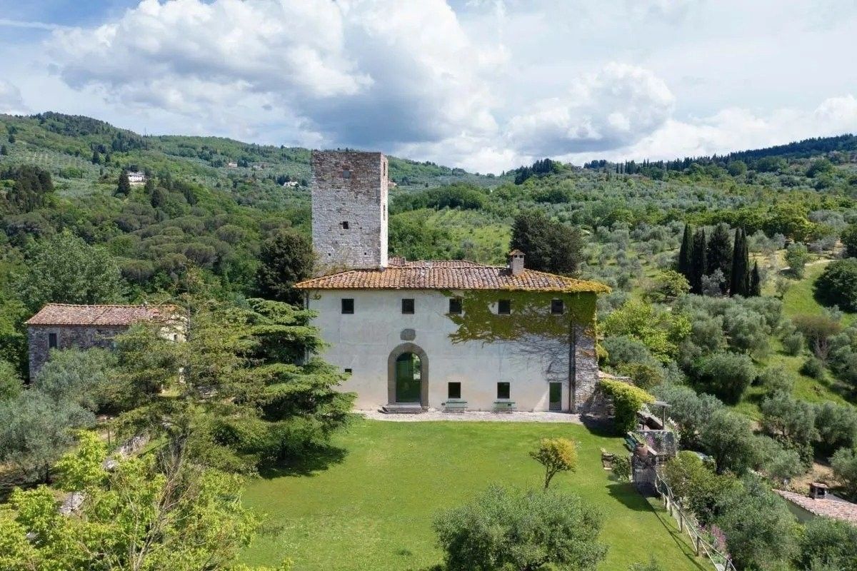 Photos Historic Villa near Florence with Tower, Gardens and Panoramic Views
