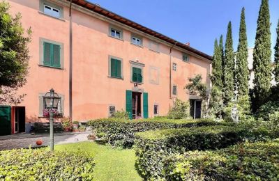 Historic properties, 18th-Century Manor Near Montecalvoli with Original Frescoes and Land