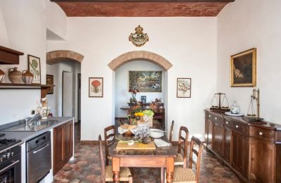 Historic Villa for sale Torrenieri, Tuscany, Kitchen
