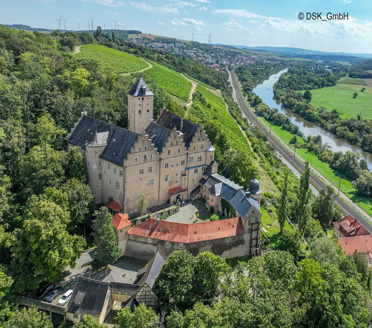 Photos Castle Mainberg Overlooking Main River