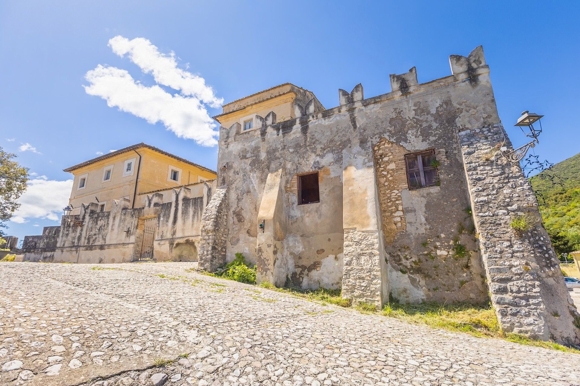 Billeder Middelalderborg i Vacone (Lazio) med udsigt over Sabina-dalen – kun 60 km fra Rom