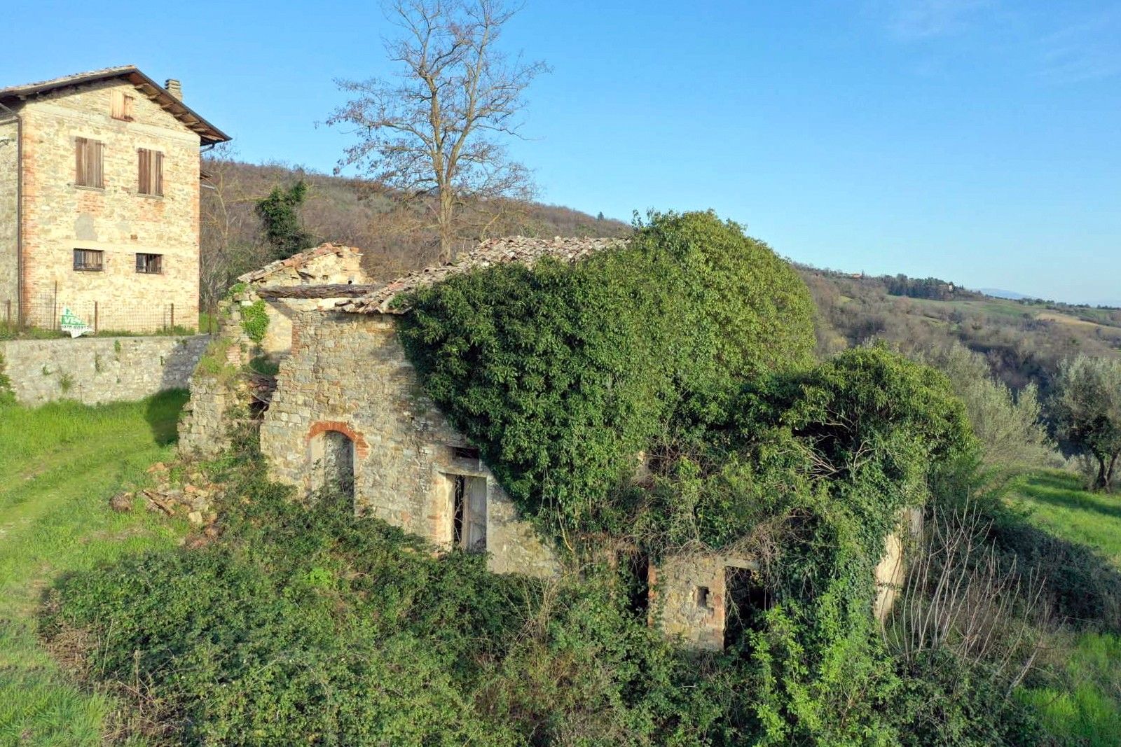 Photos Rudere Melina - Restoration project in the greenery