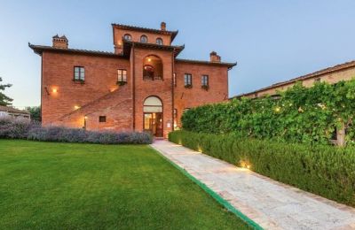 Historic Villa for sale Sinalunga, Tuscany, Photo 3/34