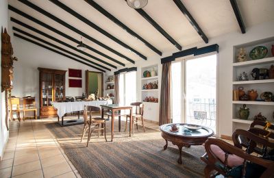 A Palace with a View – Chinchilla’s "Casa de la Cúpula", Living Area