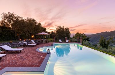 Country home for sale Pistoia, Tuscany, Pool