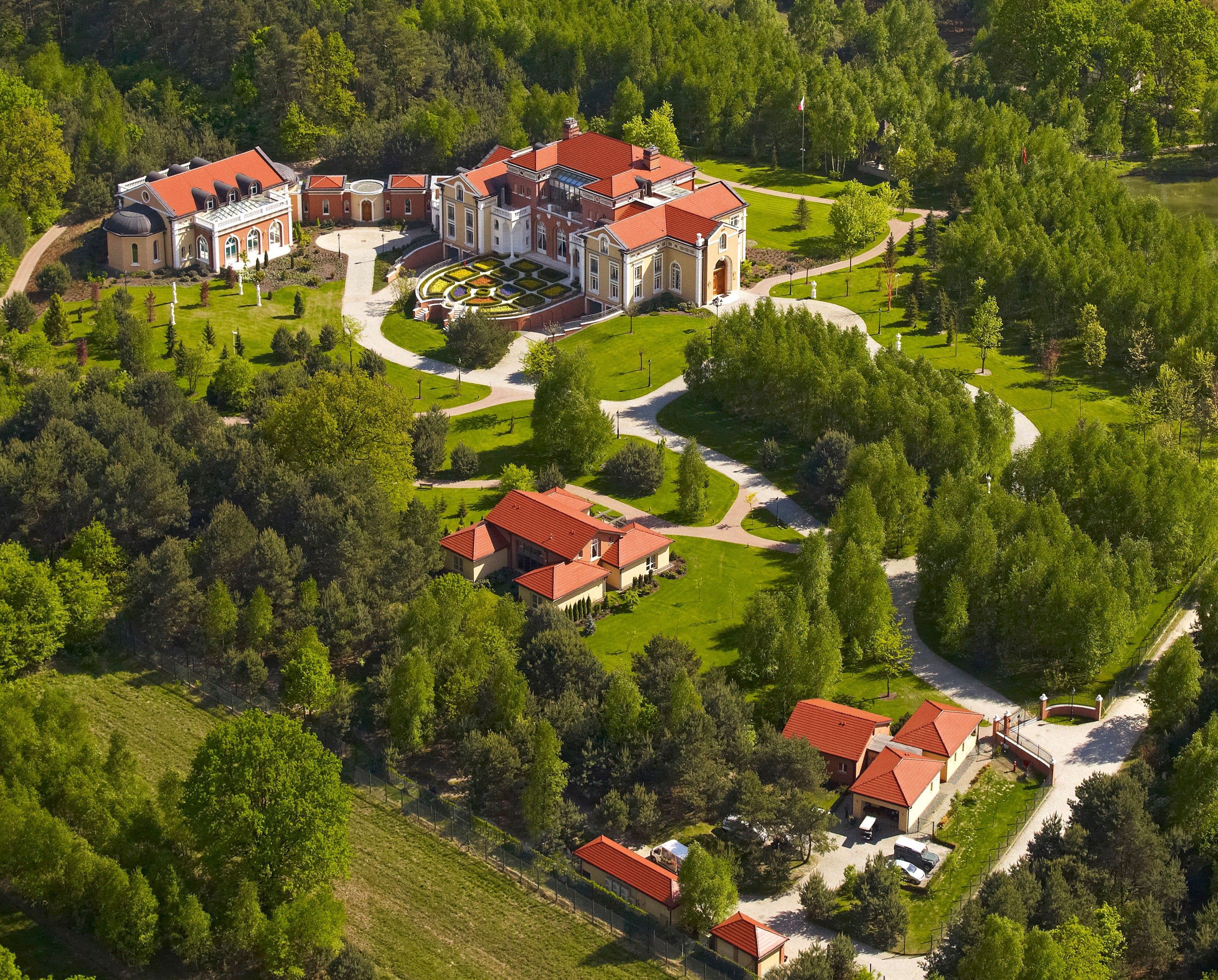 Photos A New Castle Inspired by the Past – Just Outside Warsaw