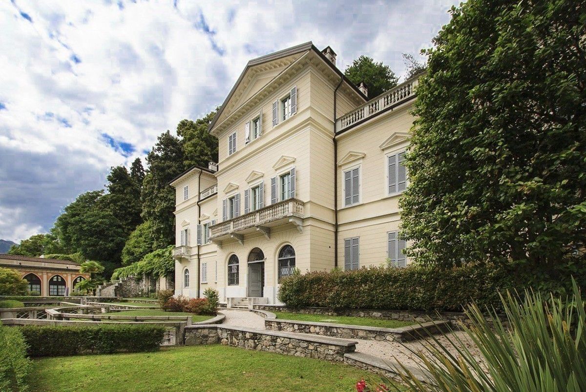 Photos Period apartment in Villa Natta overlooking Lake Orta