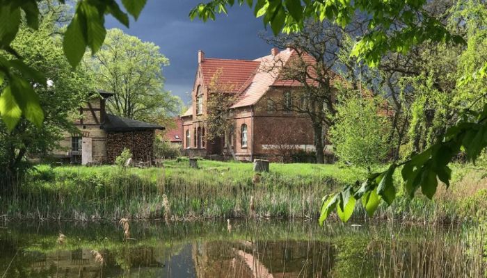 Manor House 17139 Malchin, Mecklenburg-West Pomerania