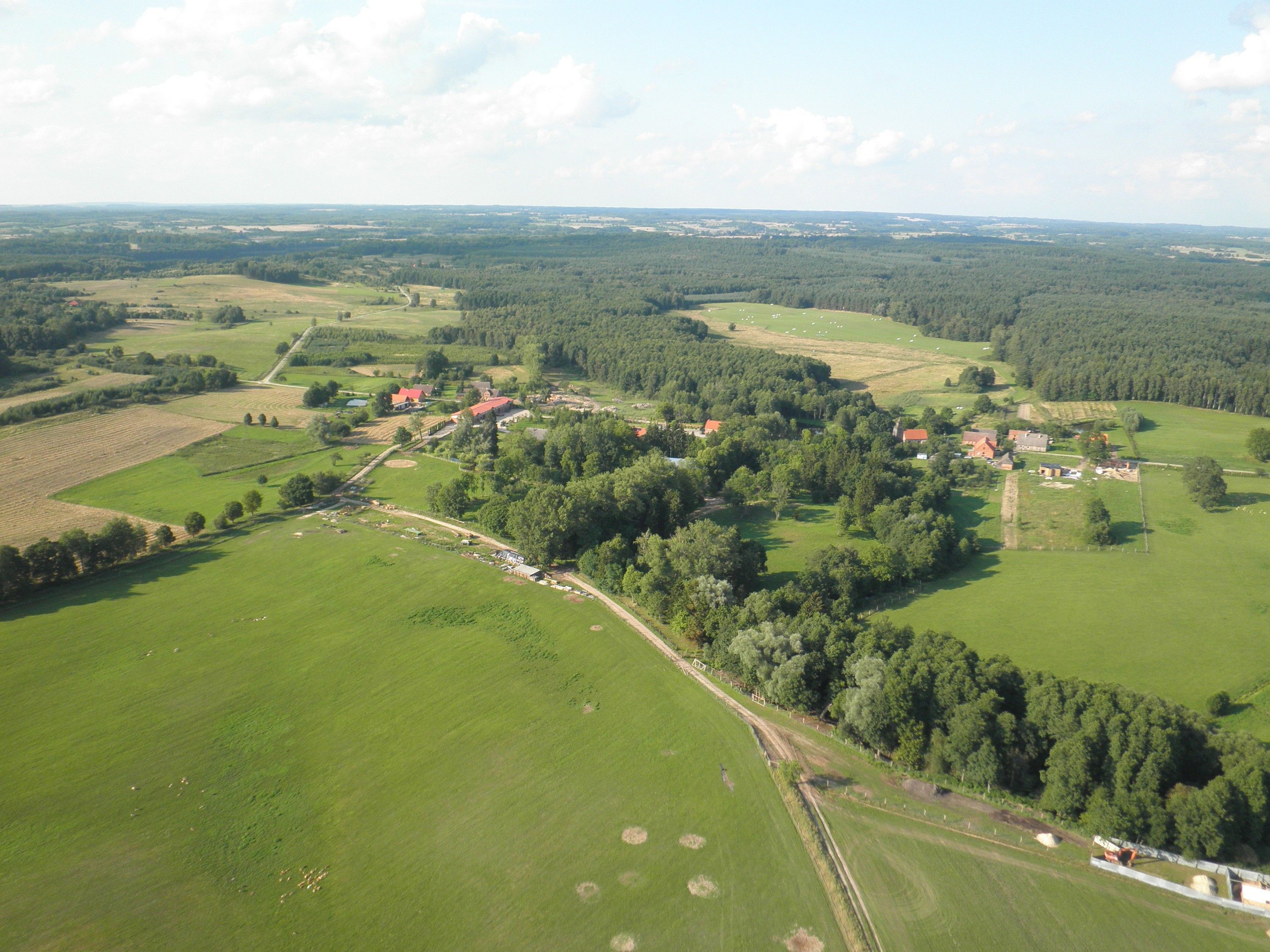 Photos Large estate with game breeding and energy potential in Poland - 707,1 acres