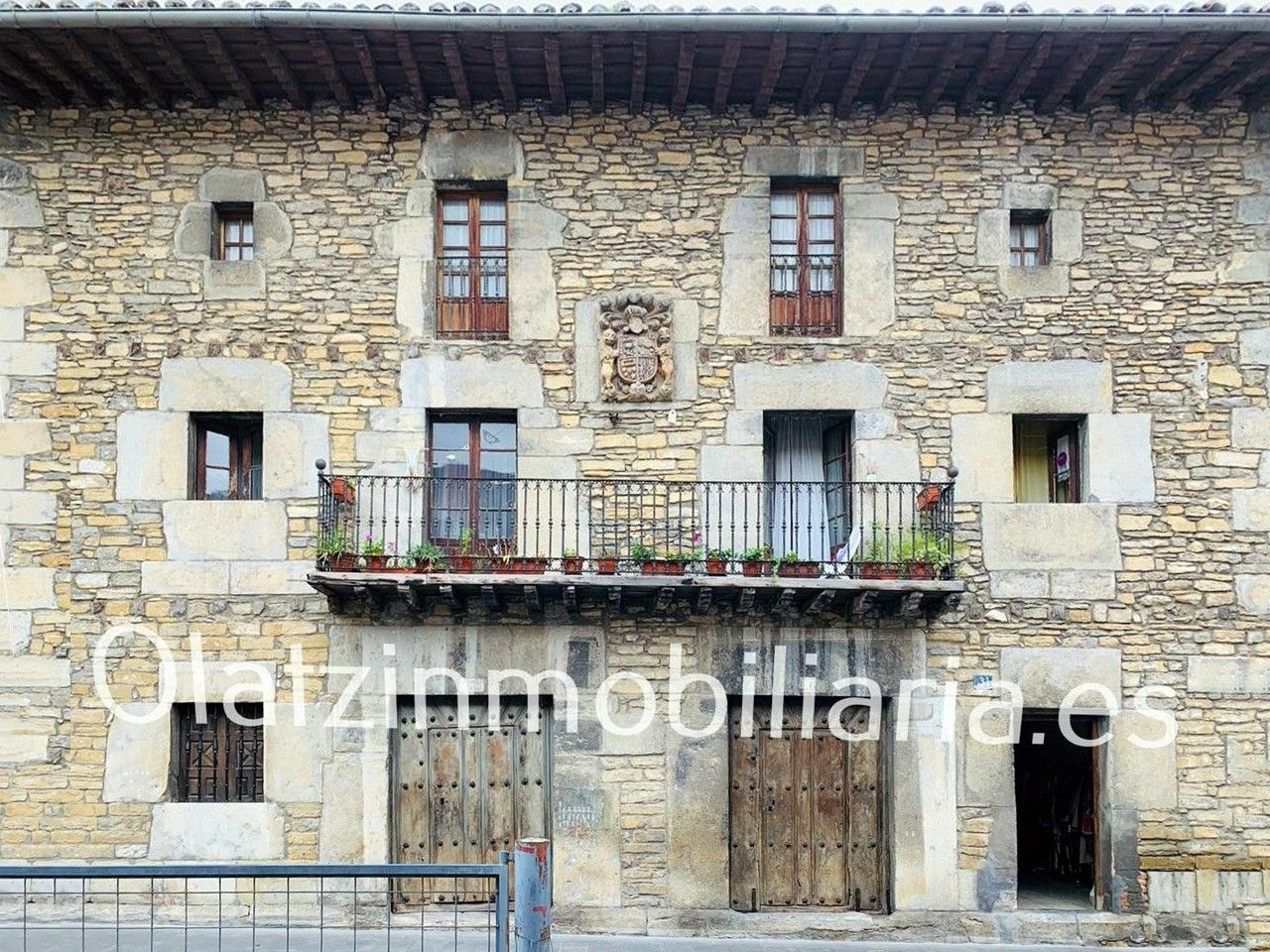 Photos Noble house in the Basque Country – Filming Location of La pequeña Suiza (2019)