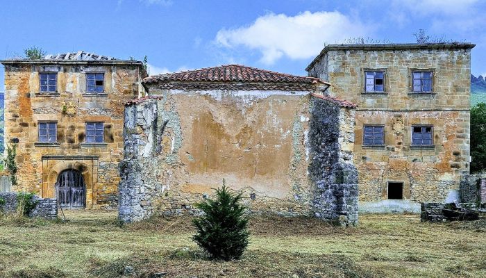 Castle for sale Sariego, Asturias,  Spain