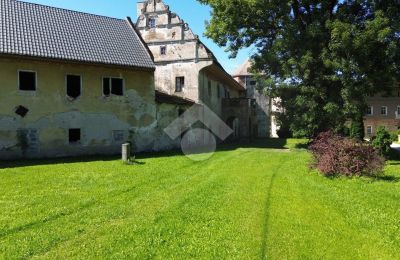 Historic properties, 17th Century Manor House with Park and Outbuildings in Radochów (Kłodzko County)