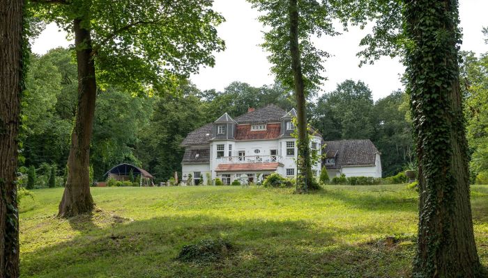 Historic villa for sale 16775 Stechlin, Brandenburg