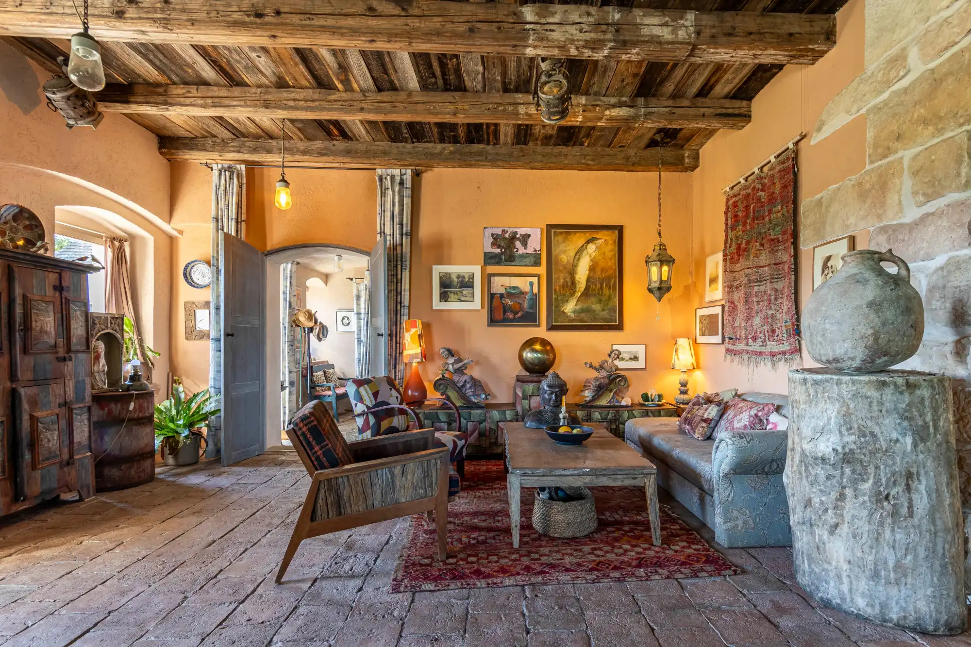 Photos Country property with view to Giant Mountains styled by Dutch artist