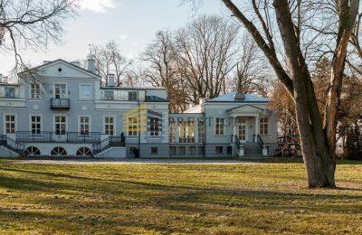 Manor house for sale Ojrzanów, Pałac w Ojrzanowie, Mazovia, Back view