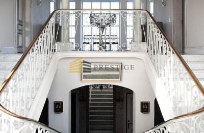 Manor house for sale Ojrzanów, Pałac w Ojrzanowie, Mazovia, Hallway