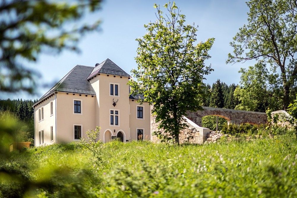 Photos Dreamlike Forest Lodge in a Secluded Setting in the Ore Mountains