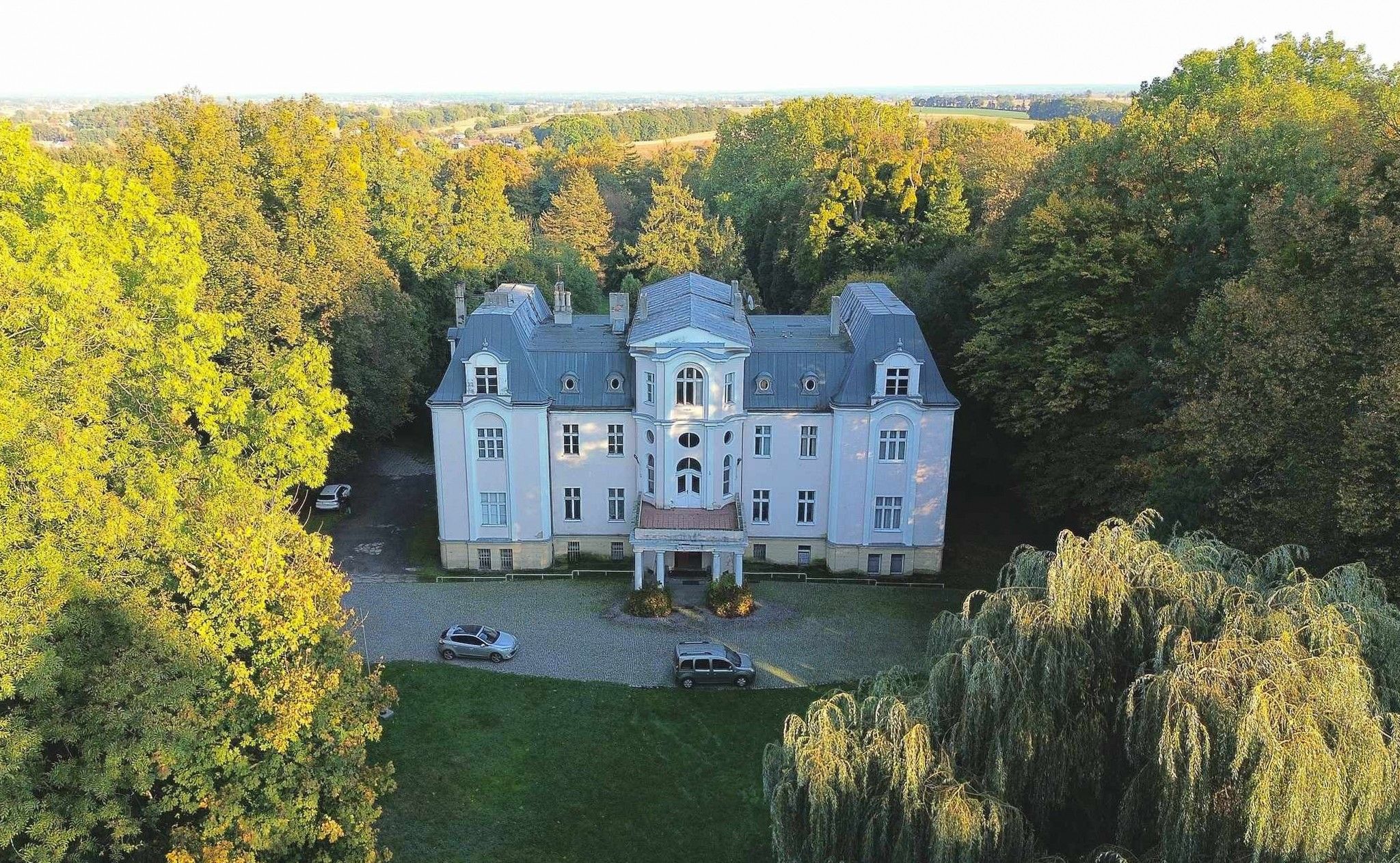 Photos Castle in Upper Silesia on 9-Hectare Park Estate