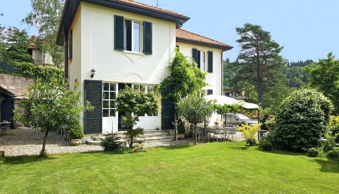 Historic Villa for sale Bee, Piemont,  Italy