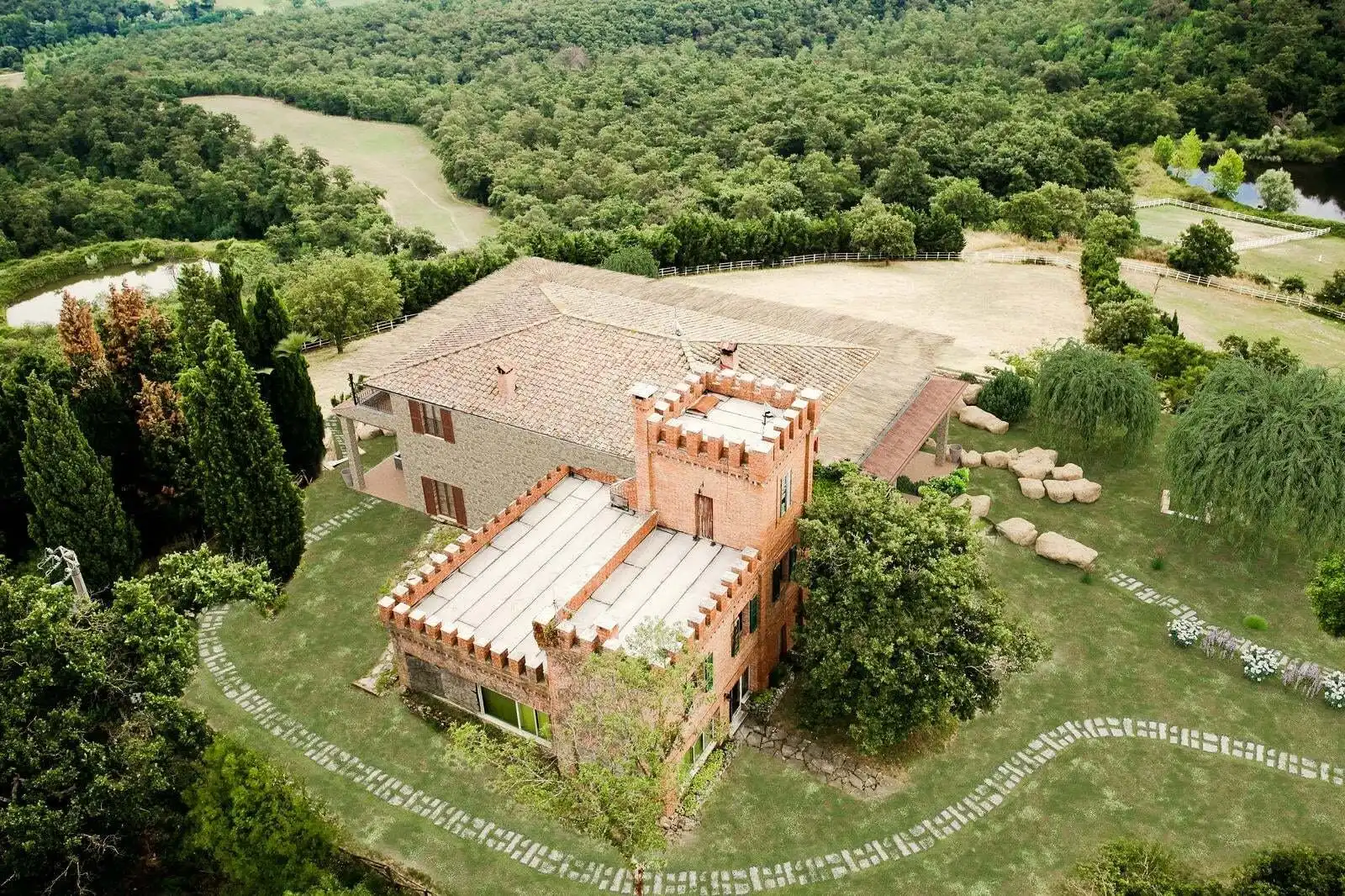 Photos Villa Tresseri Tuscany real estate project