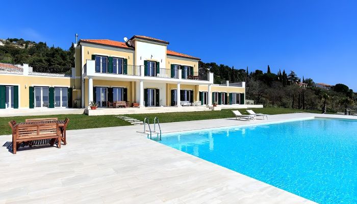 Historic Villa for sale Cipressa, Liguria,  Italy