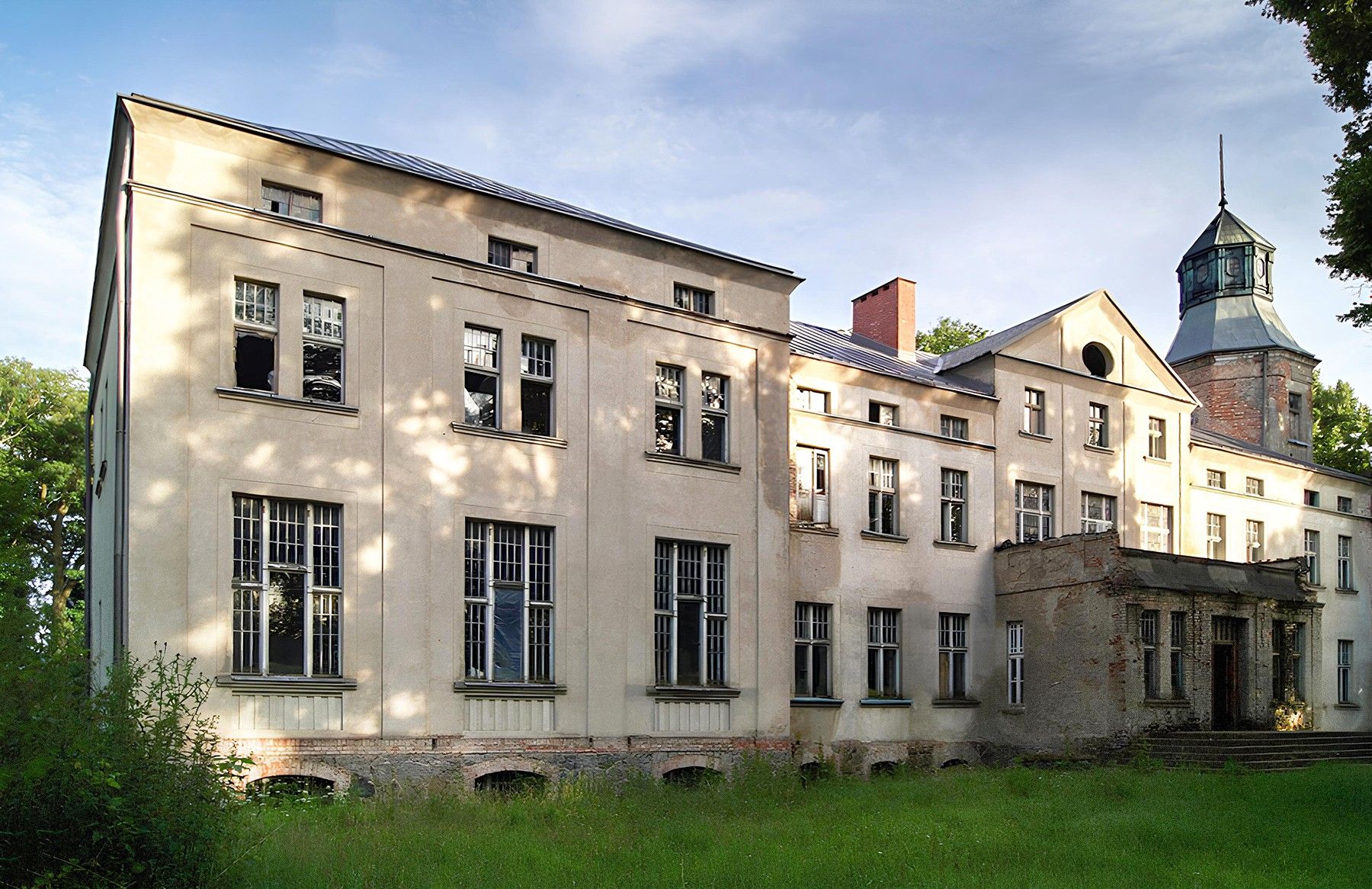 Photos Żelmowo: Manor House with Historic Interiors in West Pomerania