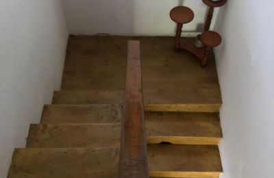 Country home for sale Niévares, Asturias, Staircase