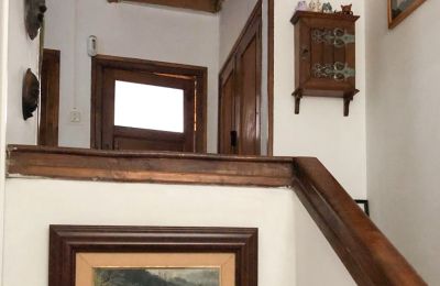 Country home for sale Niévares, Asturias, Flur 1 OG