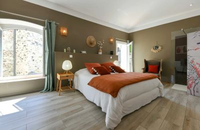 Historic property for sale Uzès, Occitania, Photo 15/34