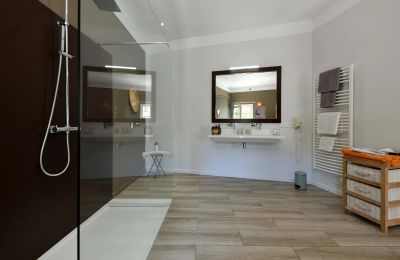 Historic property for sale Uzès, Occitania, Photo 16/34