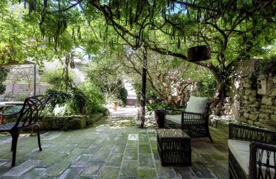 Historic property for sale Uzès, Occitania, Photo 26/34