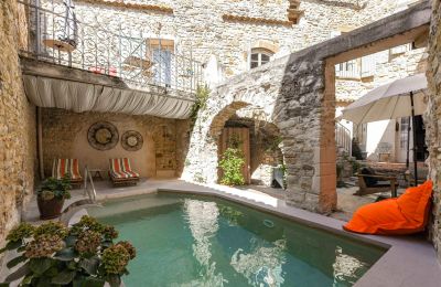 Historic property for sale Uzès, Occitania, Photo 1/34