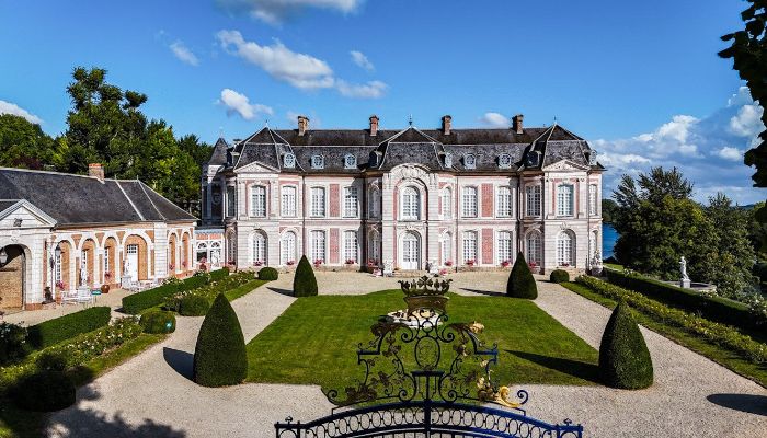 Castle for sale Abbeville, Hauts-de-France,  France
