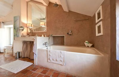 Historic property for sale Goudargues, Occitania, Photo 17/21