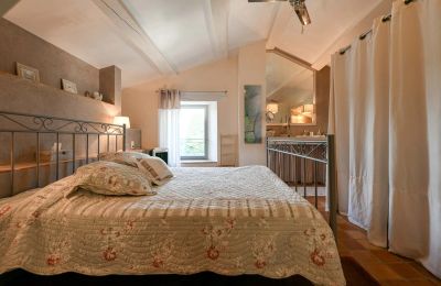 Historic property for sale Goudargues, Occitania, Photo 18/21